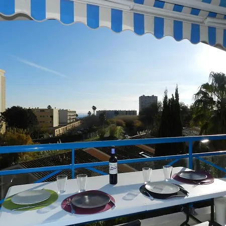 Apartment Le Lavandou, 2 Pieces, 4 Personnes - Fr-1-251-647